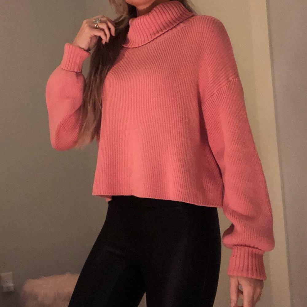 Pink sweater - Picture 8 of 9